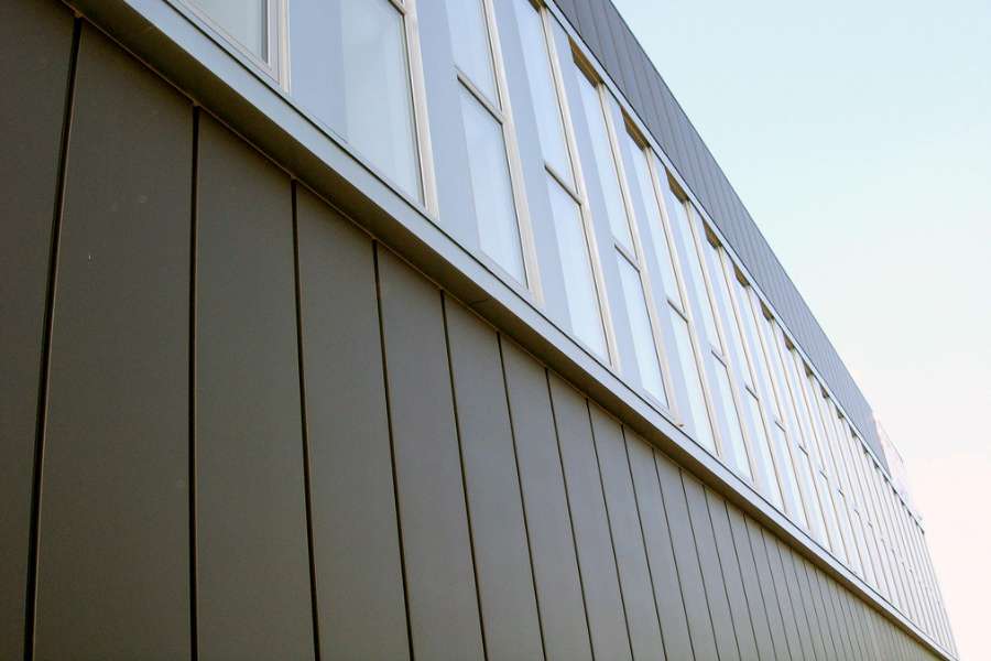 Exklusive Fassade der Schule für Sozial- und Gesundheitswesen, Ydesvej 1, 8500 Grenå